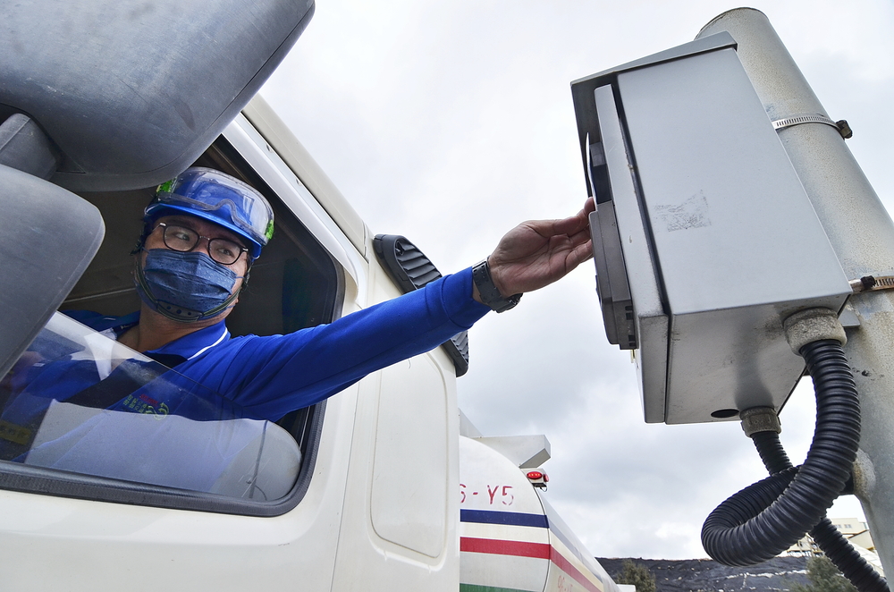 實施「廢棄物處理廠商躍升永續專案」