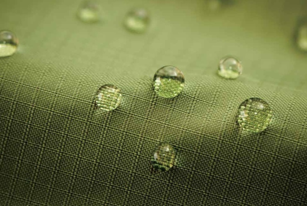 開發尼龍66無氟撥水纖維，減少下游加工能資源耗用，降低環境負面影響