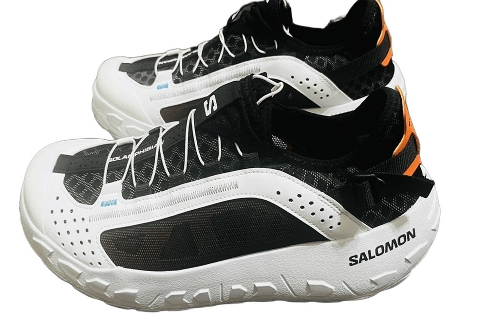 以回收聚酯材料製成鞋中底，全球第一雙商業化上市